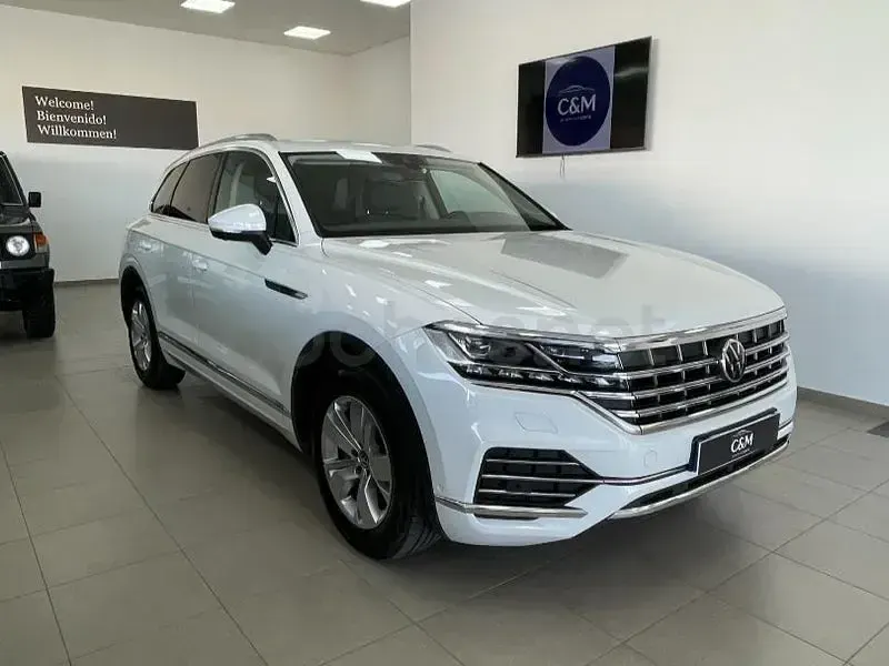 Usado VW Touareg Pure 231 CV (169 kW) 2022 Blanco SUV