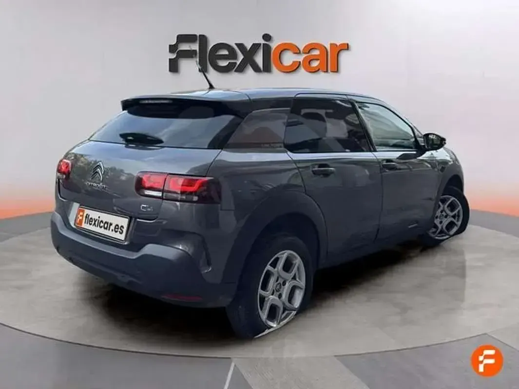 Usado Citroën C4 Cactus Feel 110 CV (80 kW) 2018 Gris Utilitario