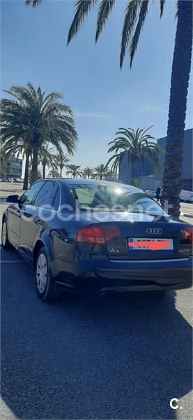 Usado Audi A4 140 CV (102 kW) 2005 Negro Berlina