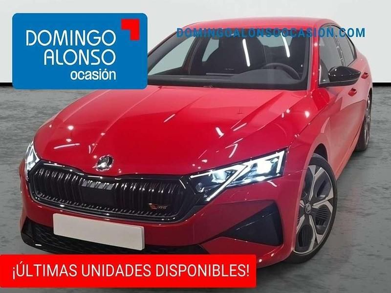 Rojo Usado 2025 Skoda Octavia RS Berlina | 36.690 € - Imagen 1/4