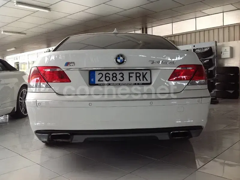 Usado BMW 730L 231 CV (169 kW) 2007 Blanco Berlina