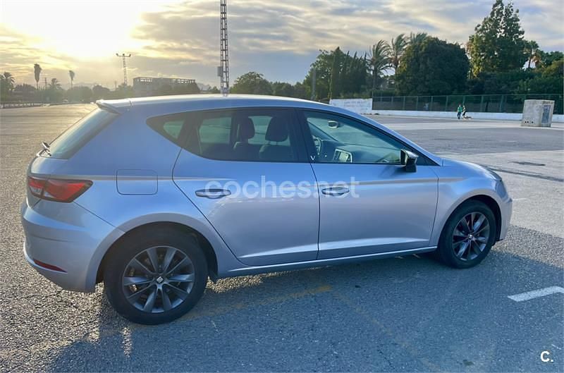 Gris / plata Usado 2019 Seat Leon Style Berlina | 14.100 € (Buen precio) - Imagen 1/1