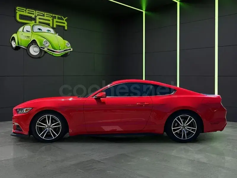 Usado Ford Mustang Fastback 314 CV (230 kW) 2016 Rojo Descapotable