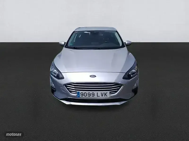Usado Ford Focus Trend+ 125 CV (91 kW) 2021 Gris