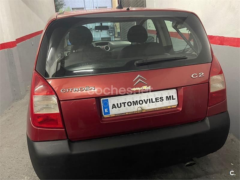 Usado Citroën C2 61 CV (44 kW) 2007 Granate Utilitario