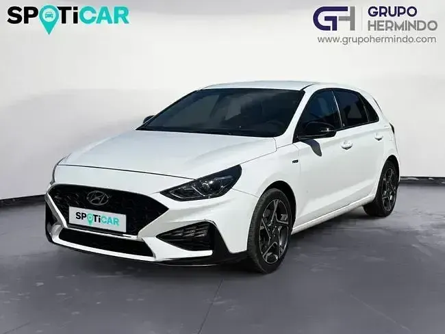 Usado Hyundai i30 N Line 120 CV (88 kW) 2022 Blanco