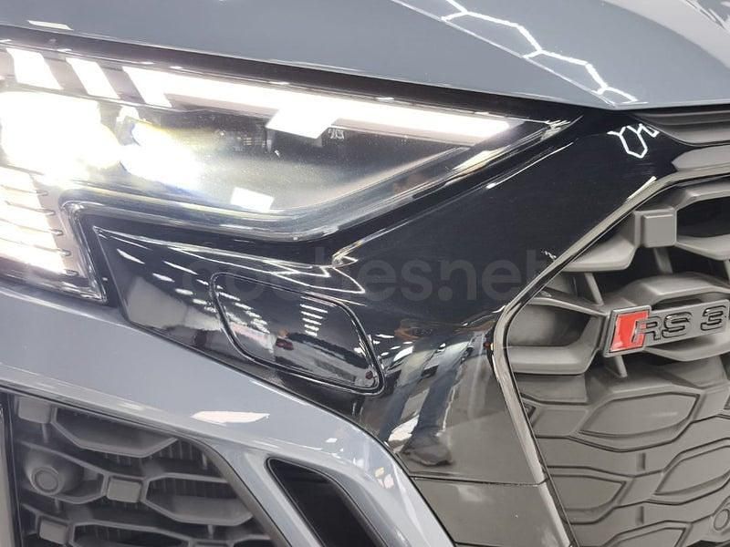 Usado Audi RS3 400 CV (294 kW) 2023 Gris / plata Berlina