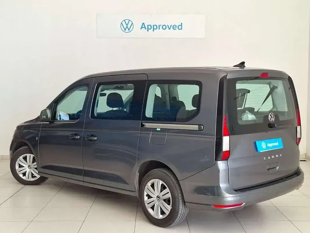 Usado VW Caddy Maxi 116 CV (85 kW) 2025 Gris Monovolumen