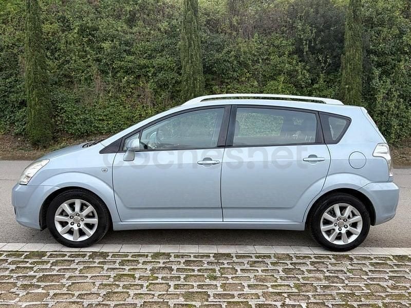 Usado Toyota Corolla Verso Luna 136 CV (100 kW) 2007 Gris / plata Monovolumen