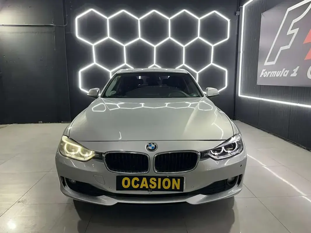 Usado BMW 320 Luxury Line 184 CV (135 kW) 2014 Gris Berlina