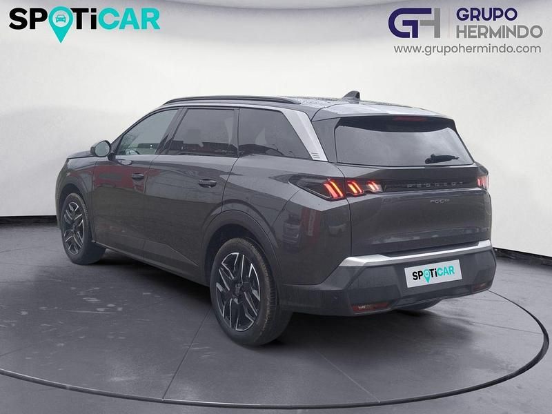 Usado Peugeot 5008 Allure 136 CV (100 kW) 2025 Gris / plata SUV