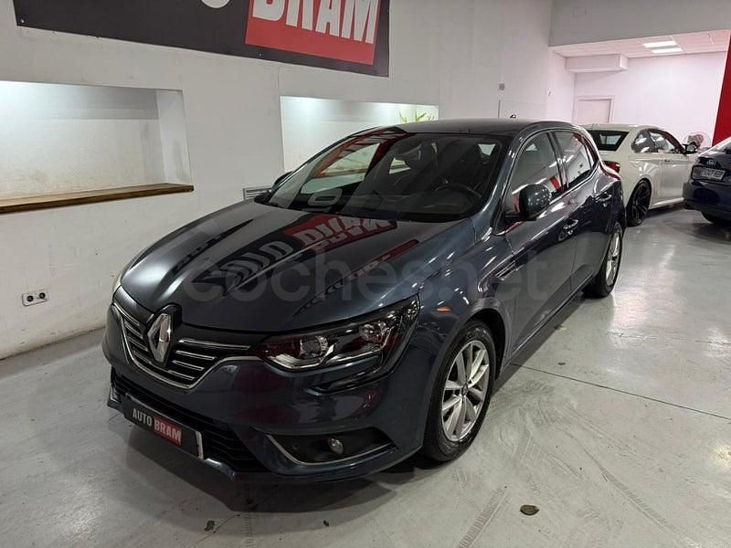 Usado Renault Mégane IV Intens 110 CV (80 kW) 2017 Azul Berlina