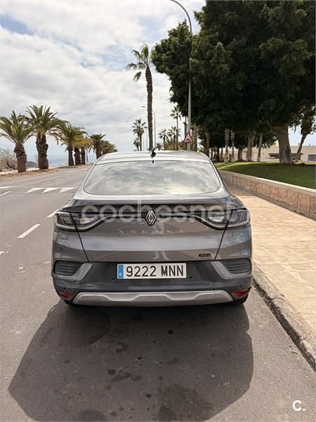 Usado Renault Arkana Techno 145 CV (106 kW) 2024 Gris / plata SUV