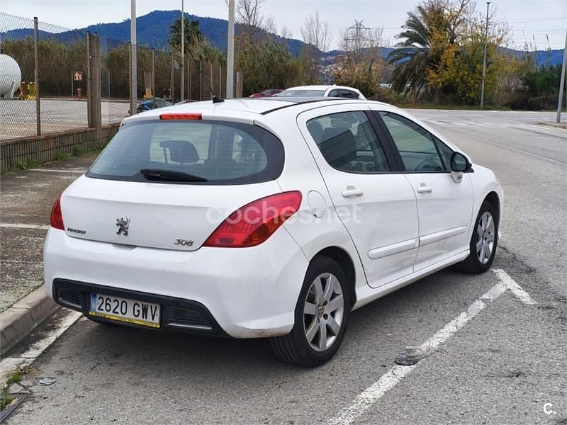 Usado Peugeot 308 Sport 98 CV (72 kW) 2010 Blanco Berlina