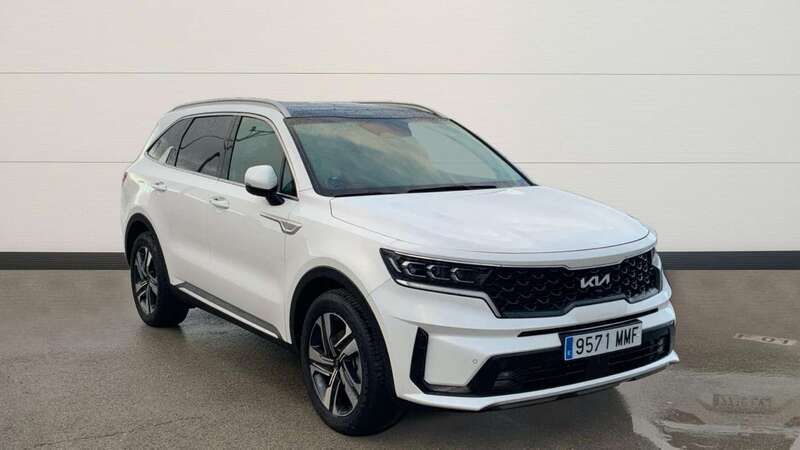 Usado 2023 Kia Sorento 2 SUV | 47.500 € (Caro) - Imagen 1/4