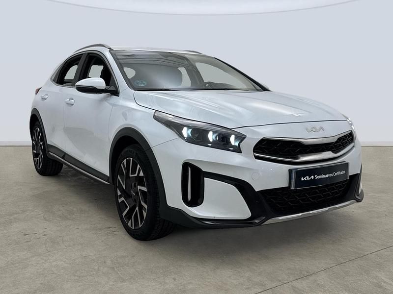 Usado Kia XCeed 101 CV (74 kW) 2024 Blanco SUV