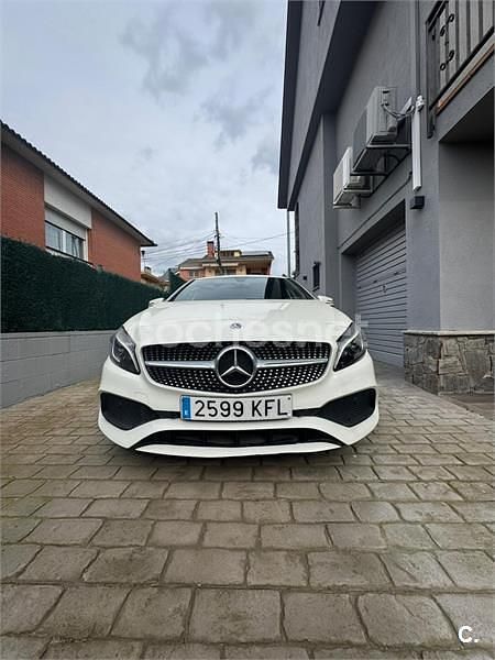 Usado Mercedes CLA200 136 CV (100 kW) 2017 Blanco Berlina