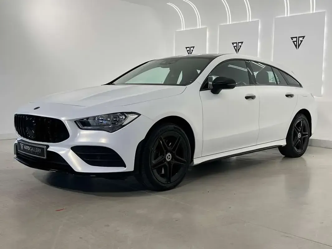 Usado Mercedes CLA250e Shooting Brake 218 CV (160 kW) 2022 Negro Familiar