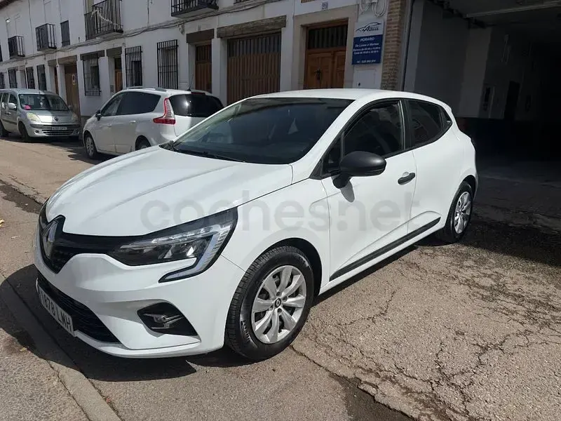 Usado Renault Clio V Business 86 CV (63 kW) 2021 Blanco Utilitario