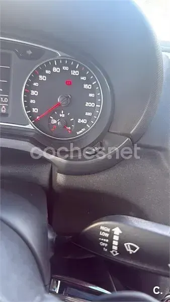 Usado Audi A1 Ambition 122 CV (89 kW) 2010 Rojo Utilitario
