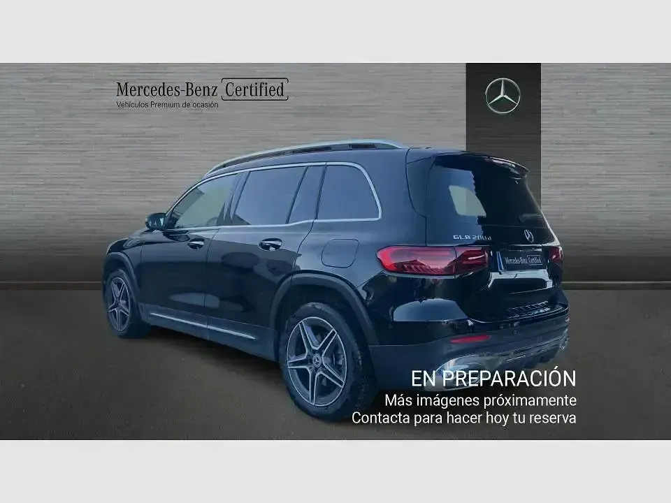 Usado Mercedes GLB200 150 CV (110 kW) 2024 Negro SUV