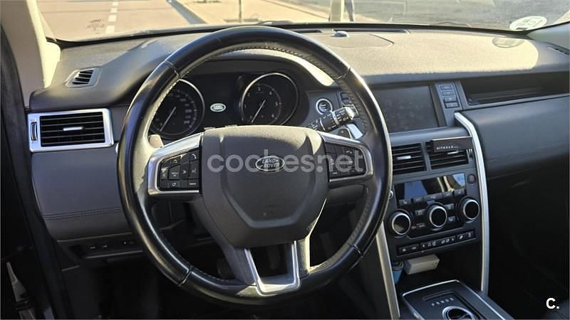 Usado Land Rover Discovery Sport HSE 150 CV (110 kW) 2018 Gris / plata SUV