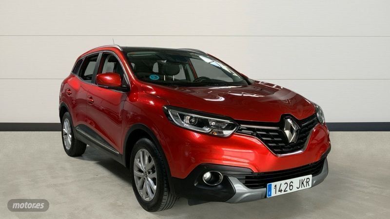 Rojo Usado 2015 Renault Kadjar Zen SUV | 15.000 € (Un poco caro) - Imagen 1/4