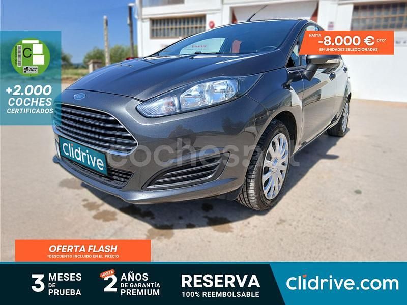 Gris / plata Usado 2015 Ford Fiesta Trend Utilitario | 5990 € (Super precio) - Imagen 1/3