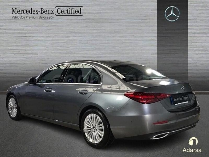 Usado Mercedes C180 170 CV (125 kW) 2024 Gris / plata Berlina