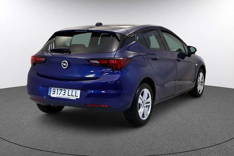 Usado Opel Astra GS Line 110 CV (80 kW) 2020 Azul Utilitario