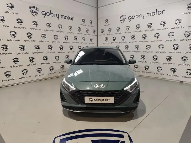 Usado Hyundai i20 84 CV (61 kW) 2025 Azul Utilitario
