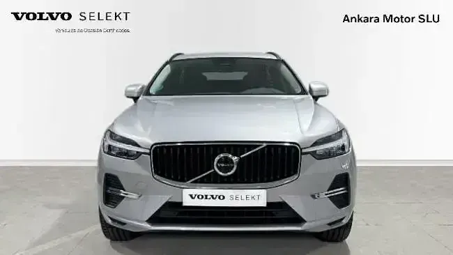Usado Volvo XC60 Core 197 CV (144 kW) 2023 Gris SUV