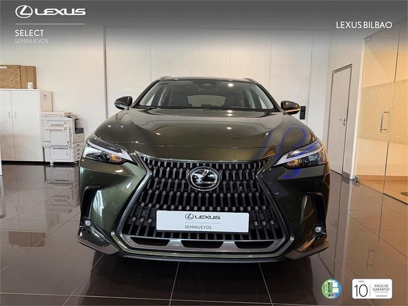 Usado Lexus NX450h+ 309 CV (227 kW) 2025 Verde SUV