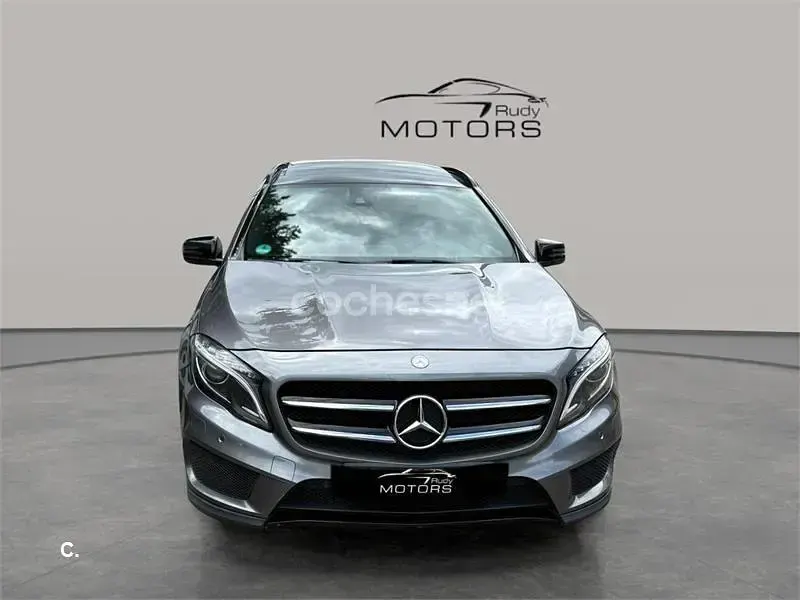 Usado Mercedes GLA220 AMG line 170 CV (125 kW) 2014 Gris / plata SUV