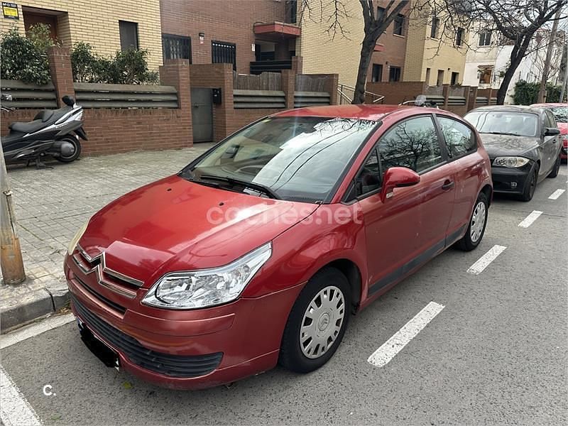 Usado Citroën C4 90 CV (66 kW) 2006 Granate Berlina