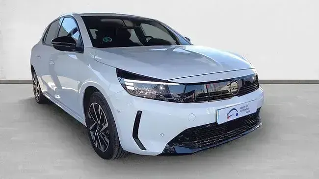 Usado Opel Corsa 100 CV (73 kW) 2023 Blanco Utilitario