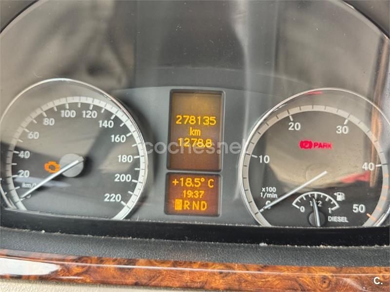 Granate Usado 2007 Mercedes Viano Monovolumen | 13.500 € (Precio justo) - Imagen 1/4