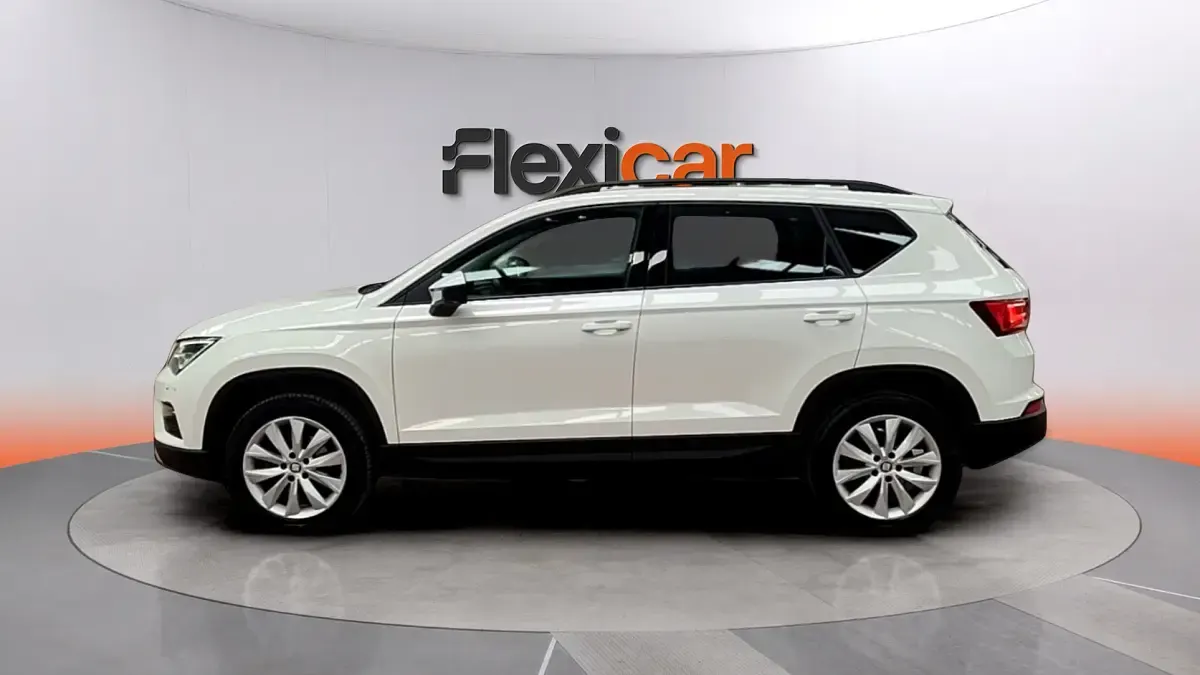 Usado Seat Ateca Ecomotive 116 CV (85 kW) 2019 Blanco SUV