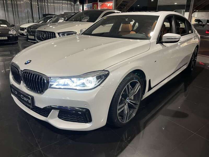 Blanco Usado 2017 BMW 750L Comfort Edition Berlina | 36.999 € - Imagen 1/4