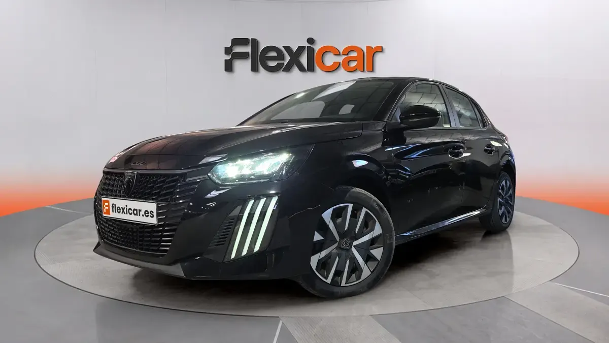 Usado Peugeot 208 Style 110 CV (80 kW) 2025 Negro Utilitario