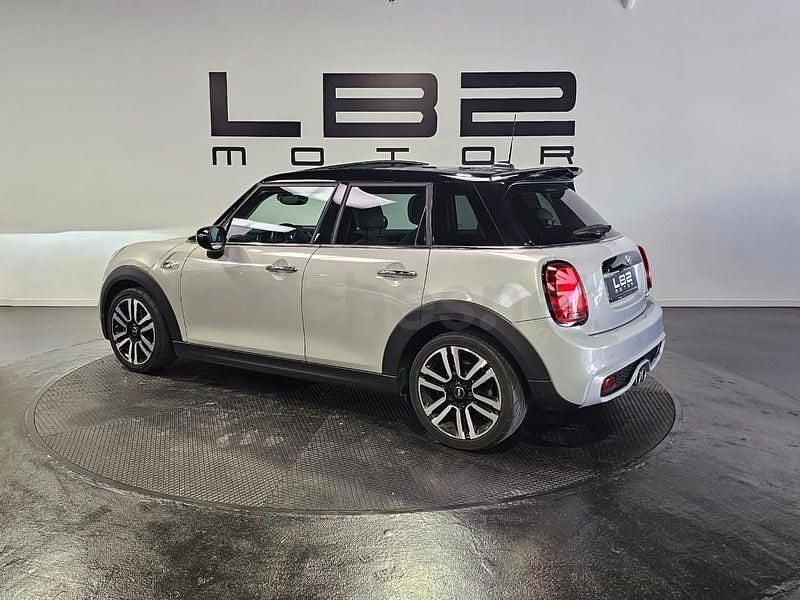 Usado Mini Cooper S 178 HP (130 kW) 2020 Cinzento Citadino