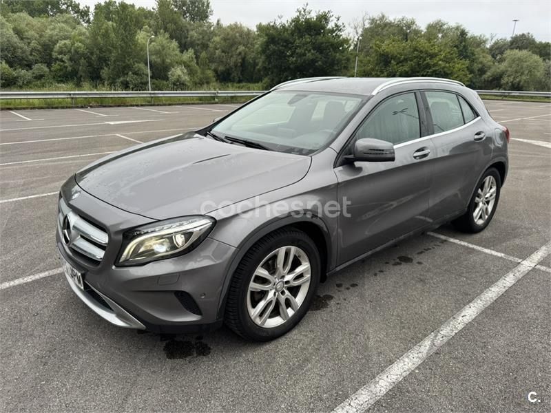 Gris / plata Usado 2016 Mercedes GLA200 SUV | 19.200 € (Buen precio) - Imagen 1/4