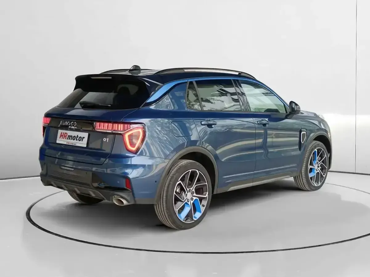 Usado Lynk & Co 01 261 CV (191 kW) 2022 Blanco SUV