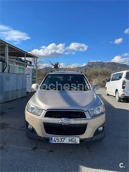 Usado Chevrolet Captiva LT 163 CV (119 kW) 2011 Beige SUV