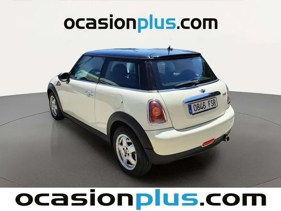 Usado Mini Cooper 120 CV (88 kW) 2007 Blanco Utilitario