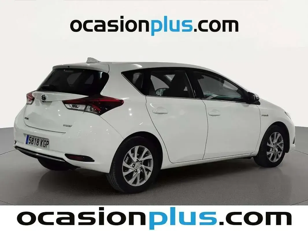 Usado Toyota Auris Hybrid Active 136 CV (100 kW) 2018 Blanco Utilitario