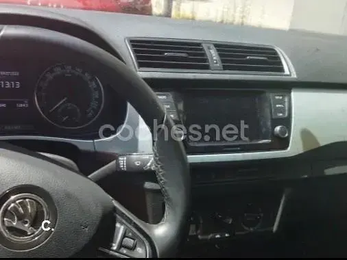 Usado Skoda Fabia Business Line 75 CV (55 kW) 2018 Blanco Familiar