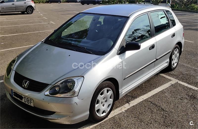 Gris / plata Usado 2004 Honda Civic LS Berlina | 5600 € (Un poco caro) - Imagen 1/4