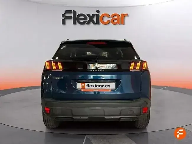 Usado Peugeot 3008 Style 130 CV (95 kW) 2021 Azul SUV