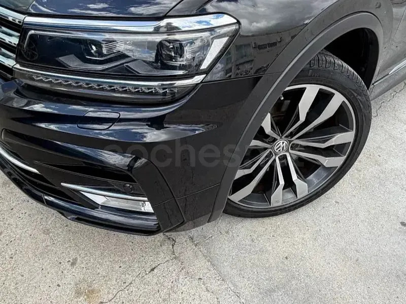 Usado VW Tiguan Sportline 240 CV (176 kW) 2017 Negro SUV